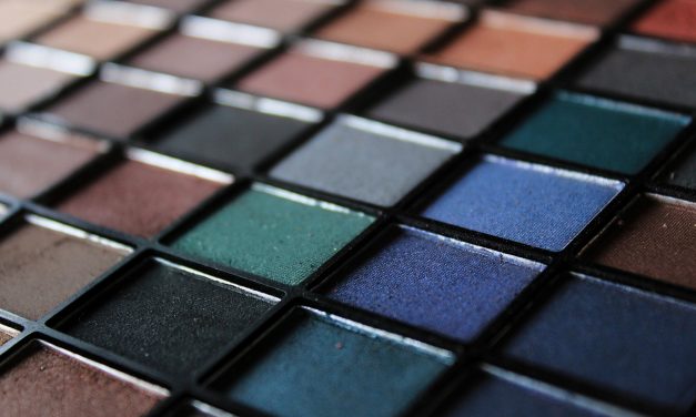 Using Makeup to Achieve a Younger Look