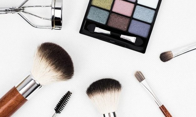 Technological Advancements in the Beauty Industry: What You Need to Know